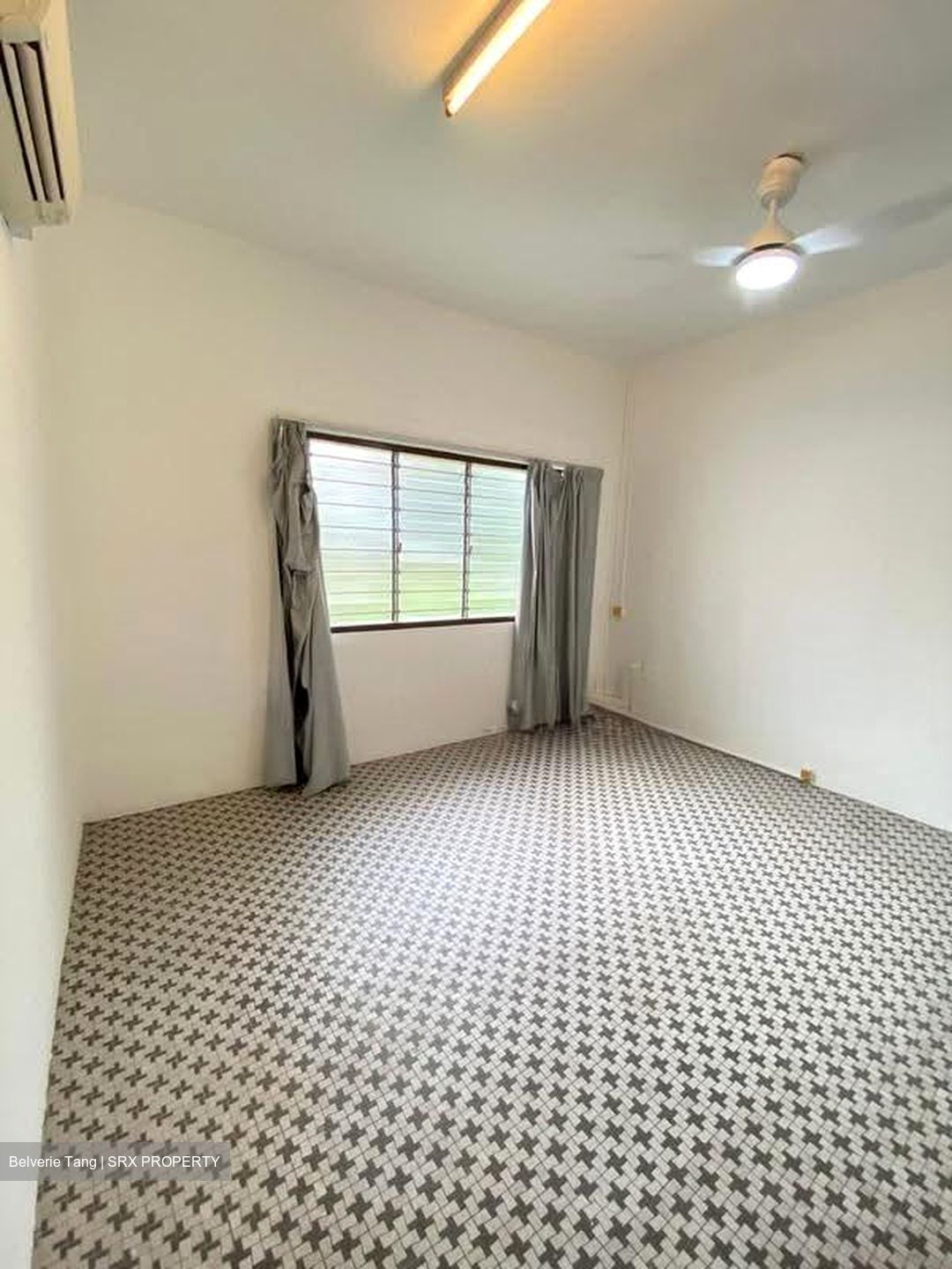 Peakview Estate (D16), Terrace #629756941